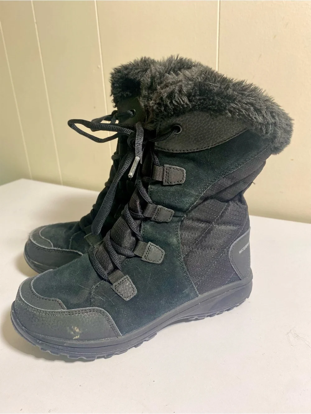 Columbia Ice Maiden II Women Waterproof Winter Boots Size 9 Black Leather Laceup